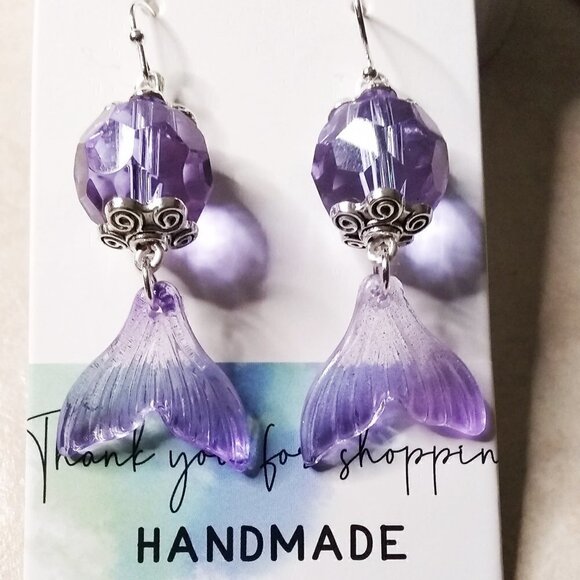 🍂🍁🍃 3/$25! Ultimate Mermaids & Fish Tails! Lilac Dangle Earrings - Picture 3 of 8